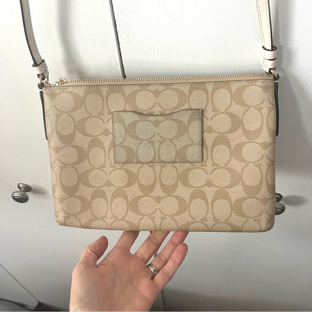 NWOT Coach Signature PVC Crossbody Bag – Khaki / Chalk – F58319 - Picture 4 of 7